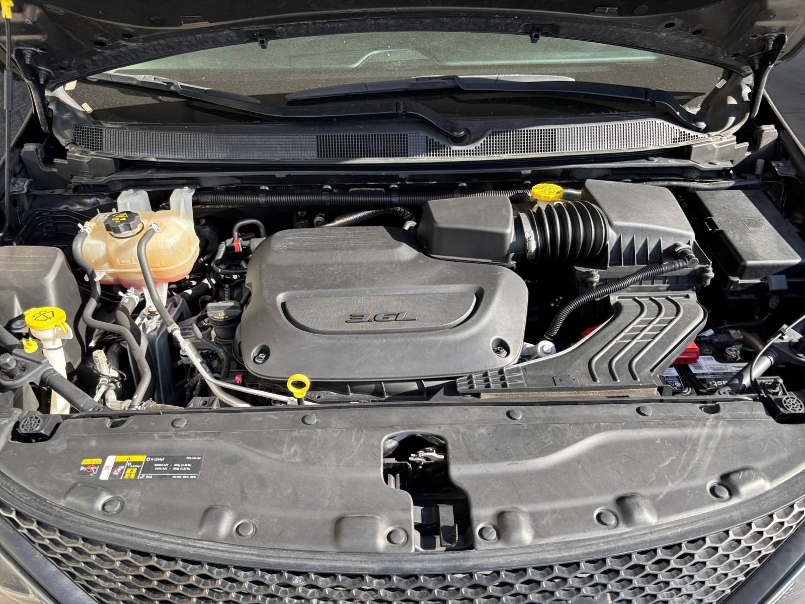 Used 2023 Chrysler Voyager LX FWD image 34