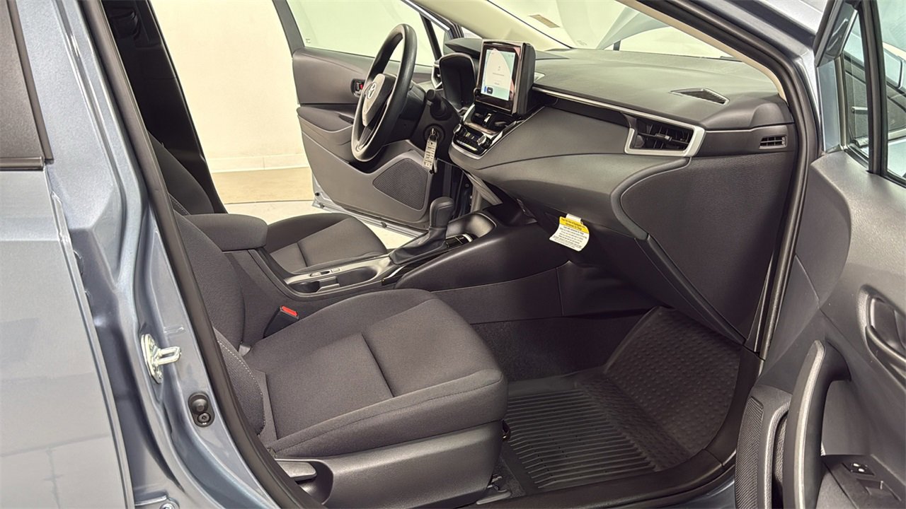 Certified 2025 Toyota Corolla LE image 18