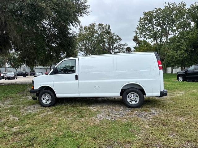 New 2025 Chevrolet Express 2500 Work Van 3D Cargo Van w/ Driver Convenience Package RWD image 7