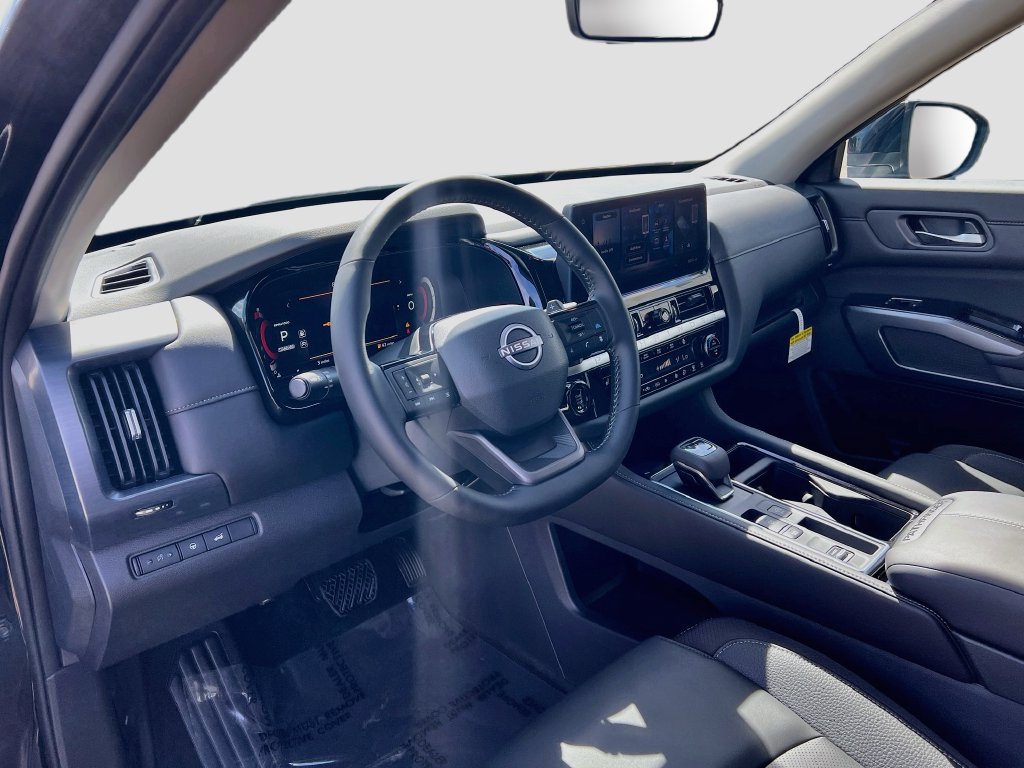 New 2026 Nissan Pathfinder SL w/ Cargo Package FWD image 9