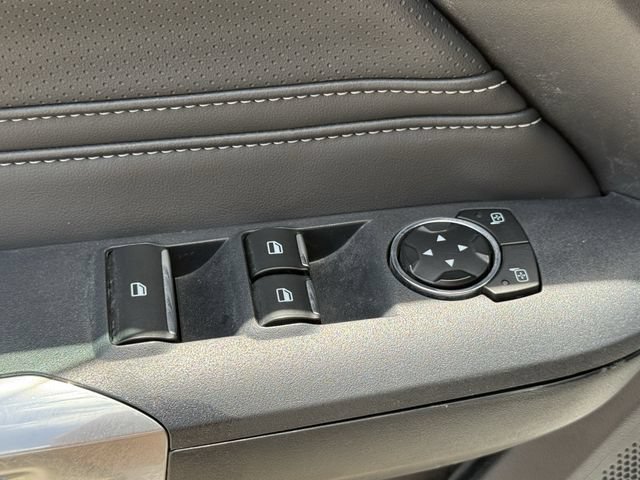 Used 2025 Ford Mustang Premium RWD image 26