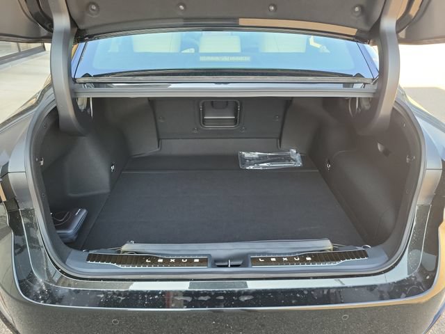 New 2026 Lexus ES 350h AWD image 7