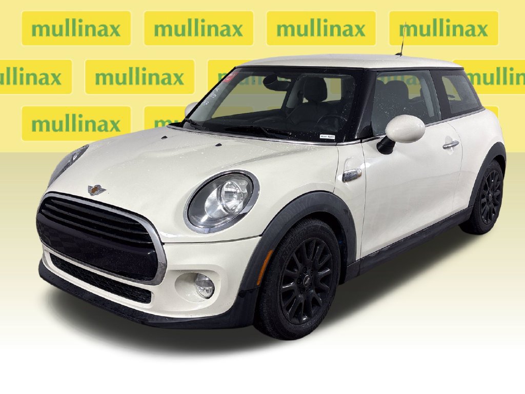 Used 2018 MINI Cooper 2-Door Hardtop FWD image 14