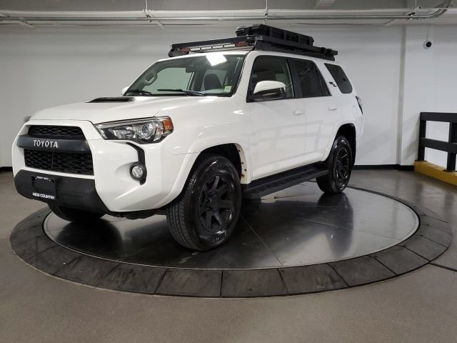 Used 2017 Toyota 4Runner TRD Off-Road AWD/4WD image 5