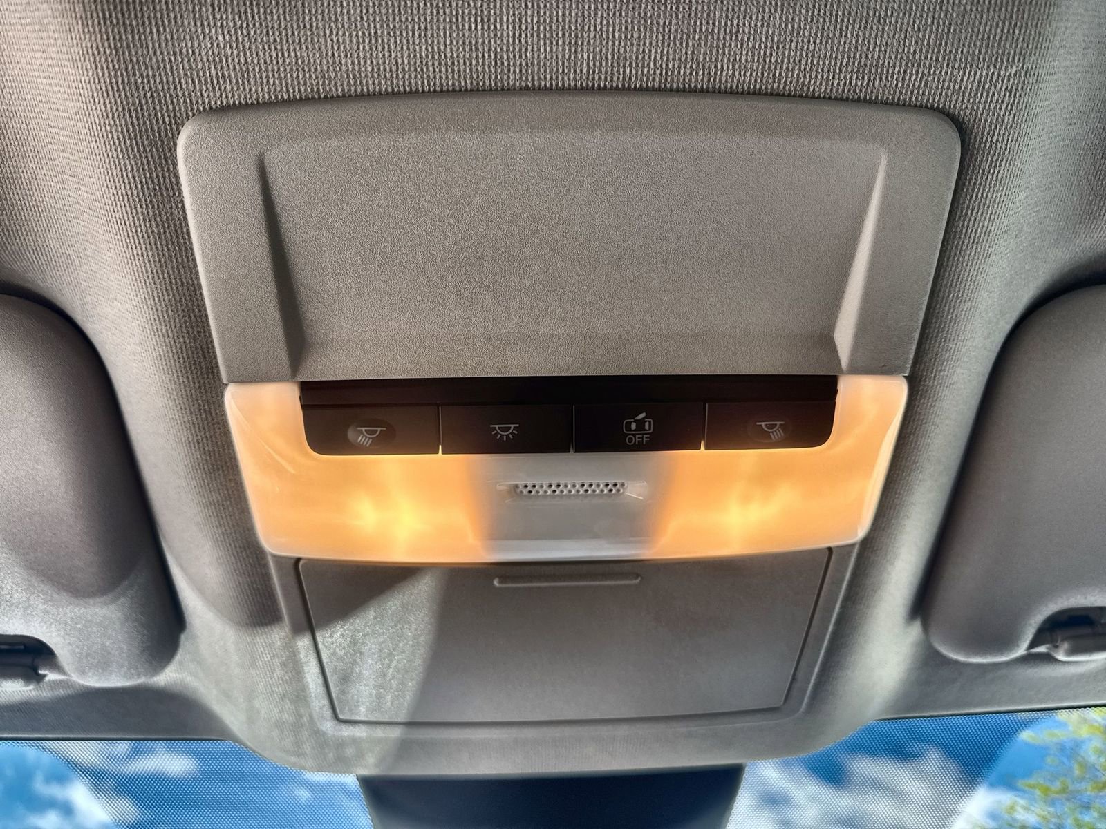 Used 2025 Nissan Sentra SV w/ Trunk Package FWD image 16