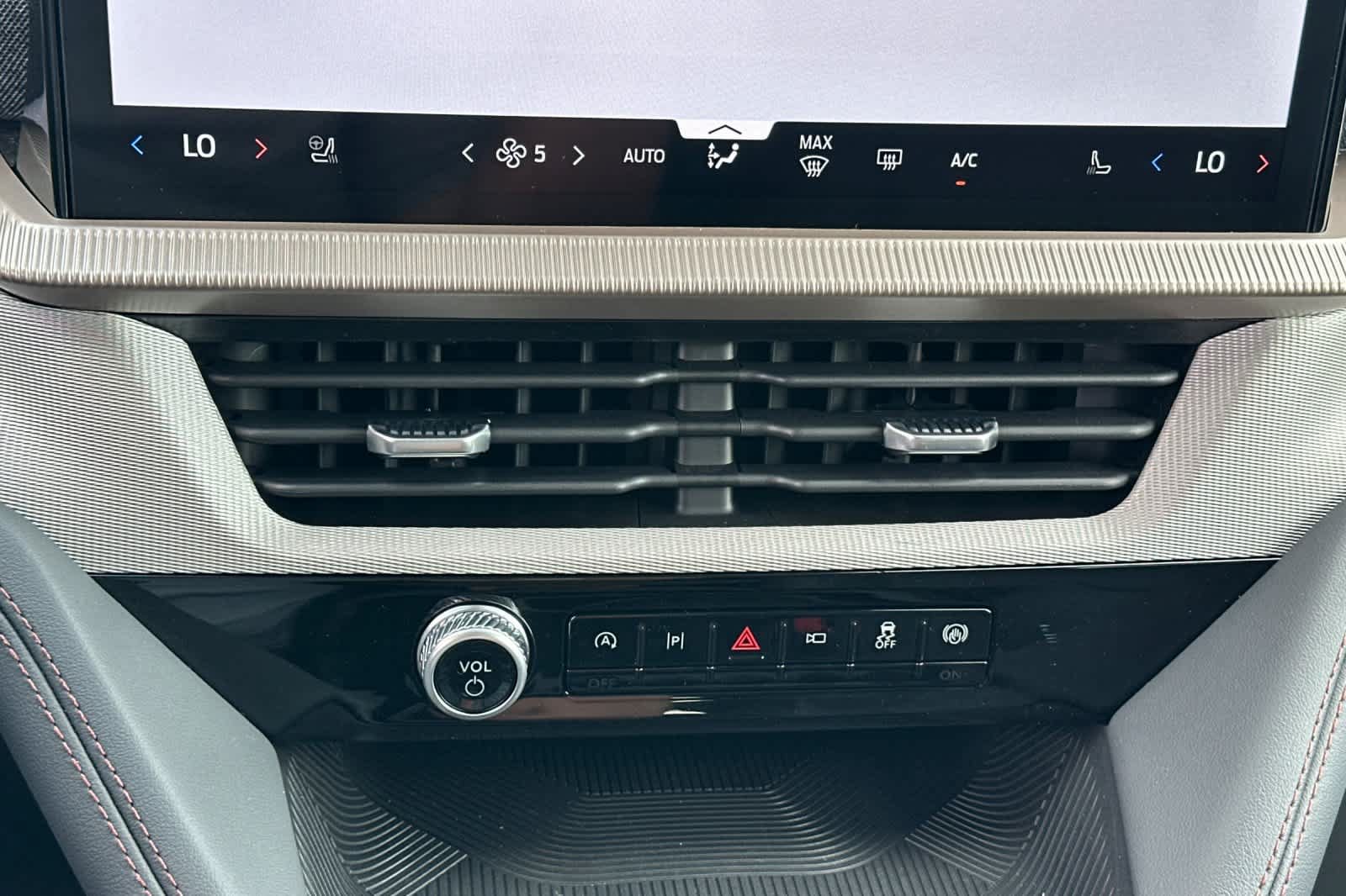 New 2026 Ford Explorer Active w/ Active Comfort Package RWD image 22