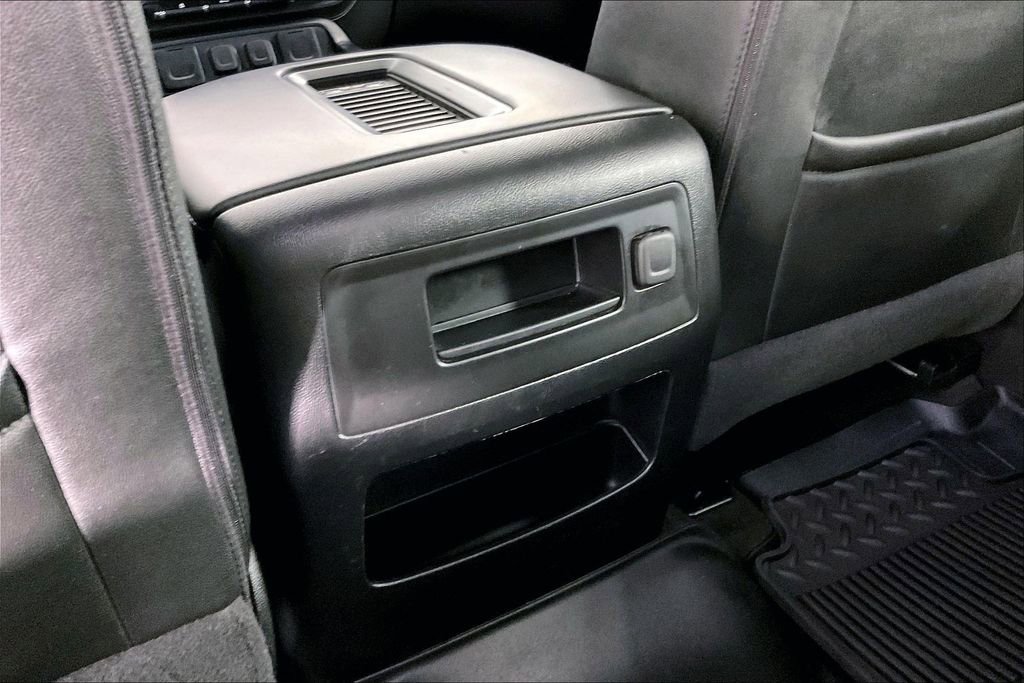 Used 2018 Chevrolet Silverado 1500 LTZ Z71 image 33