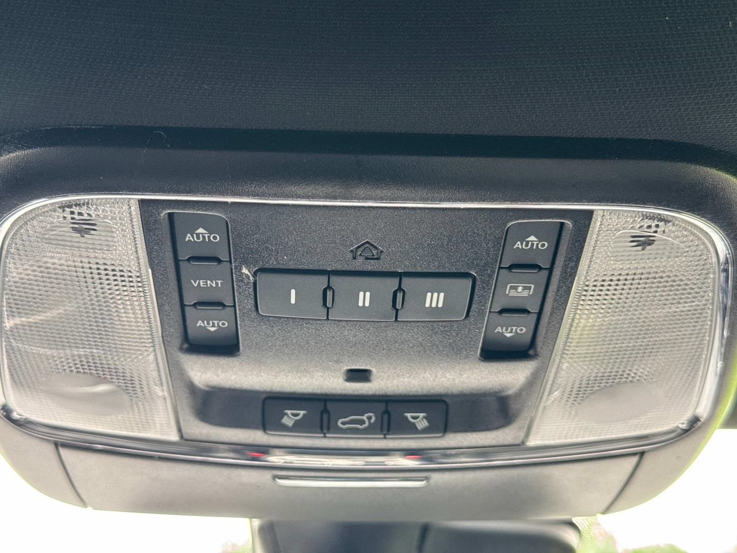 Used 2021 Jeep Grand Cherokee Limited w/ Quick Order Package 28K 80th AWD/4WD image 21