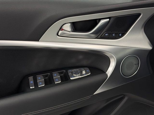 New 2026 Genesis G70 2.5T Prestige image 12