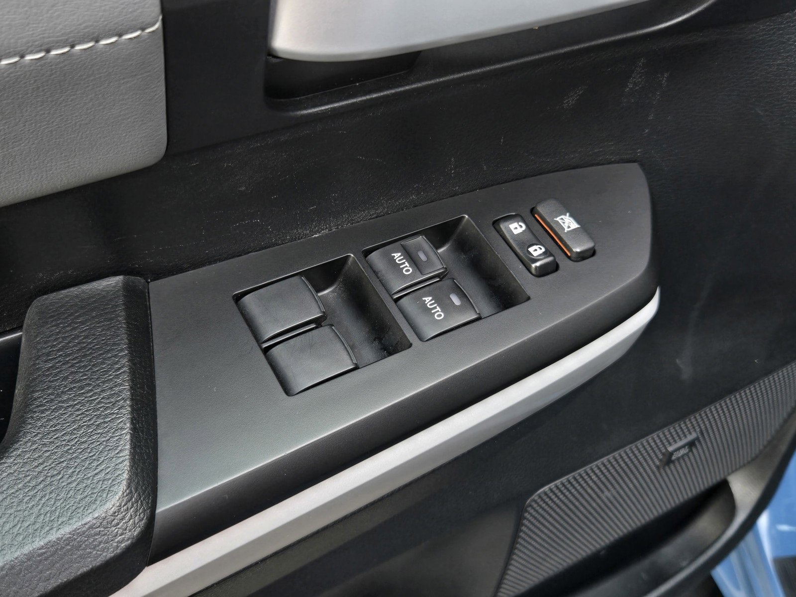 Certified 2019 Toyota Tundra Limited w/ Limited Premium Package image 10