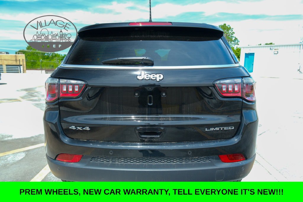 Used 2024 Jeep Compass Limited AWD/4WD image 6