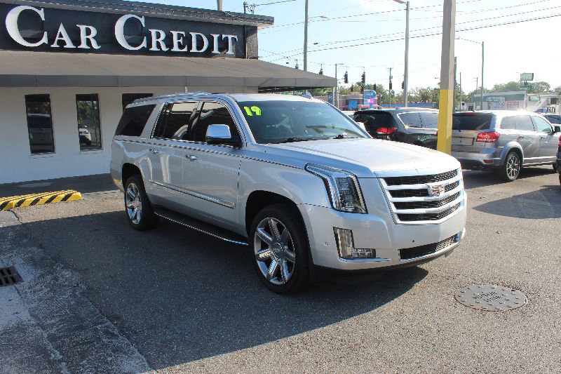 Used 2019 Cadillac Escalade ESV Luxury image 1