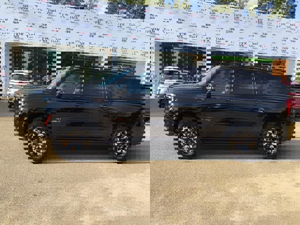 Used 2025 GMC Yukon XL AT4 Ultimate image 6