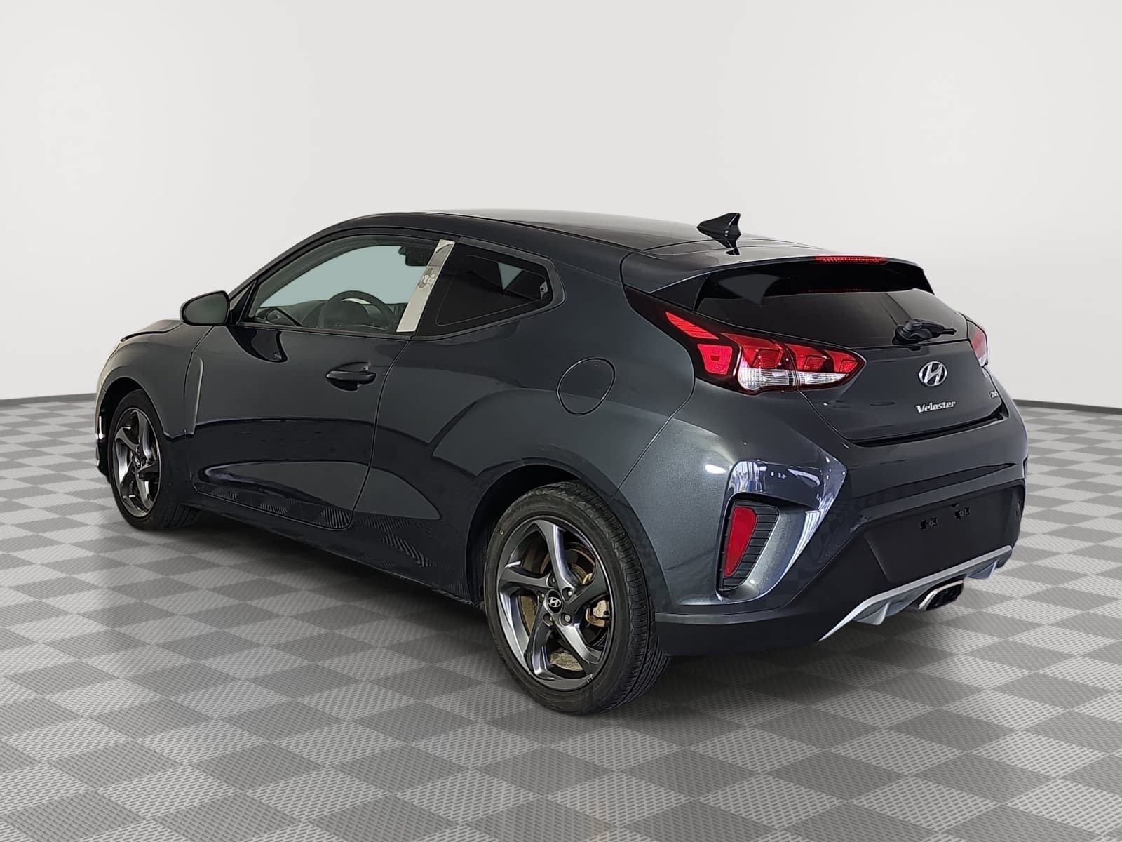Used 2019 Hyundai Veloster 2.0 FWD image 6
