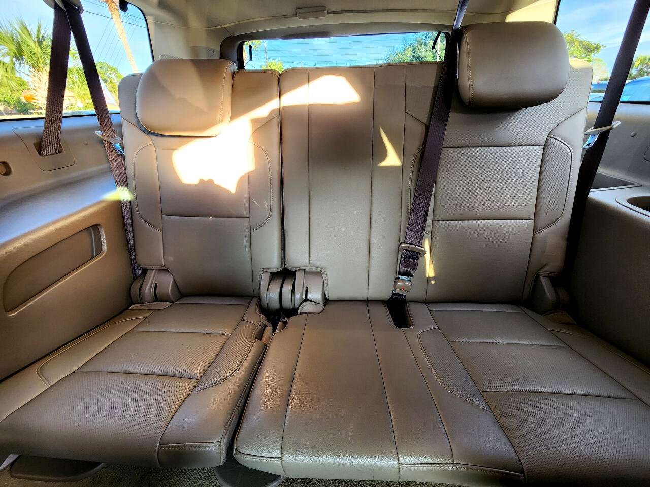 Used 2018 Chevrolet Suburban Premier image 15