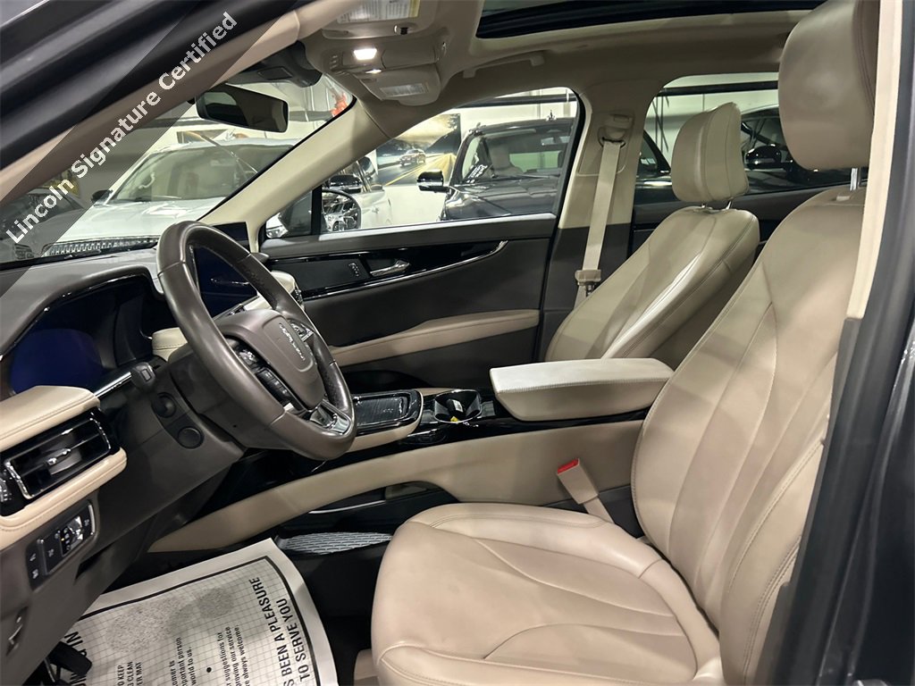 Used 2022 Lincoln Nautilus Reserve image 10