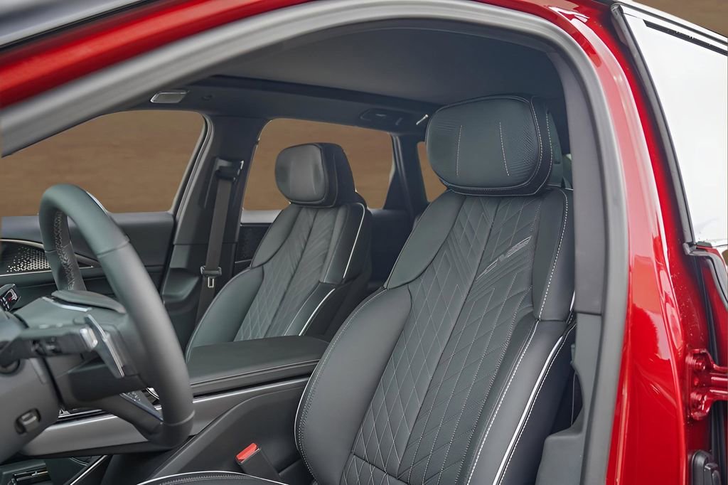 New 2026 Cadillac Lyriq V w/ Exterior Carbon Fiber Package image 11