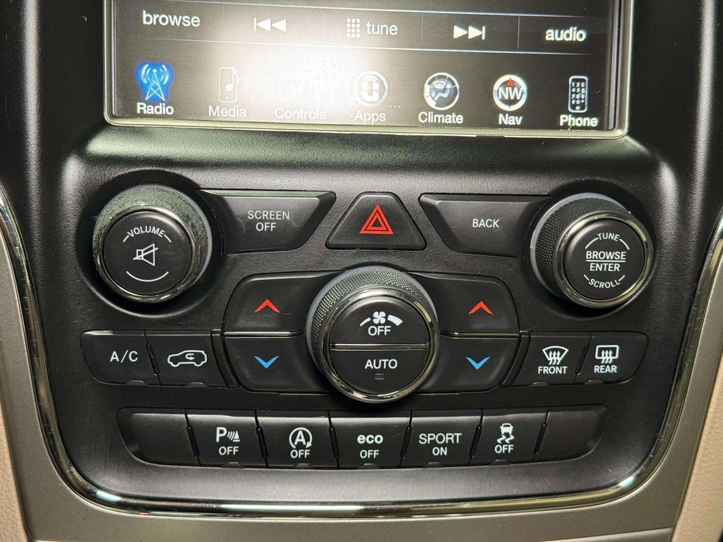 Used 2017 Jeep Grand Cherokee Limited image 8