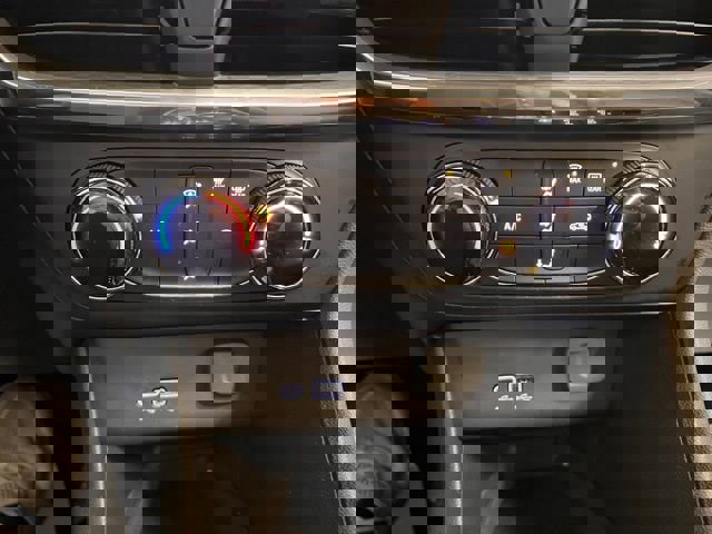 Used 2025 Buick Encore GX Preferred image 24