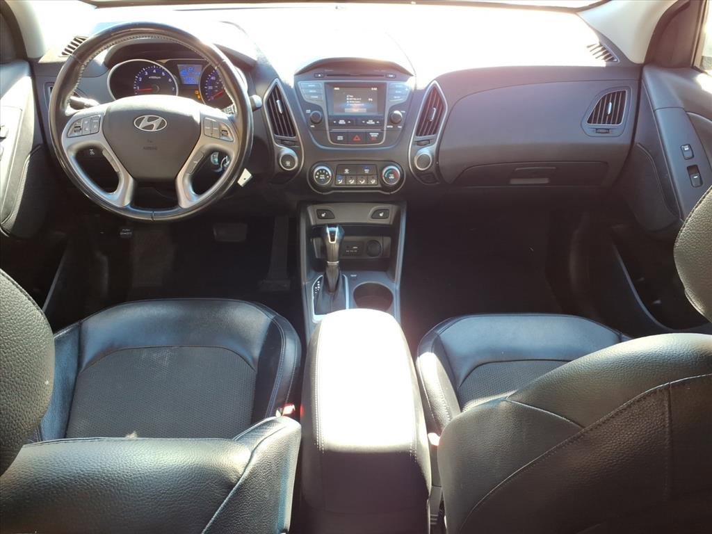 Used 2015 Hyundai Tucson SE image 11