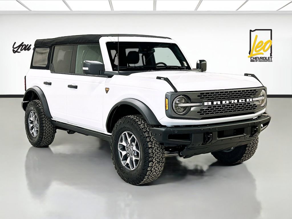Used 2024 Ford Bronco Badlands AWD/4WD image 3