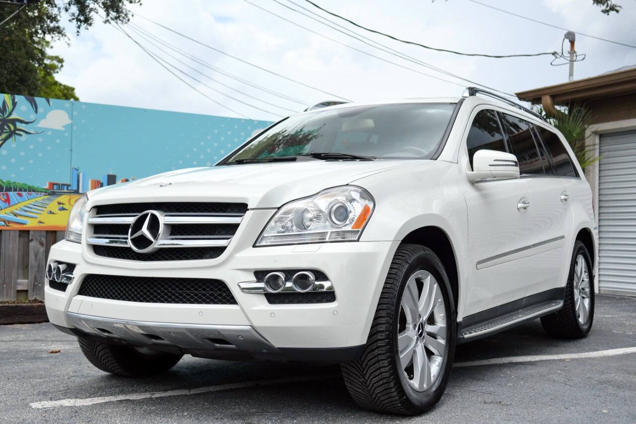 Used 2011 Mercedes-Benz GL 450 4MATIC image 1
