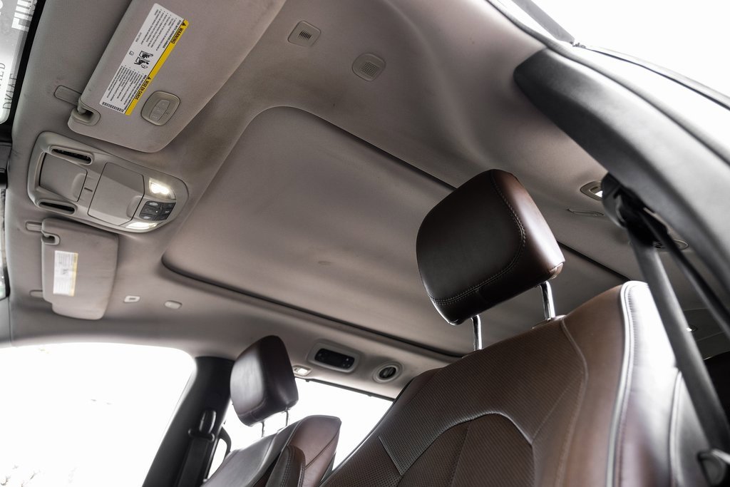 Used 2018 Chrysler Pacifica Limited image 9