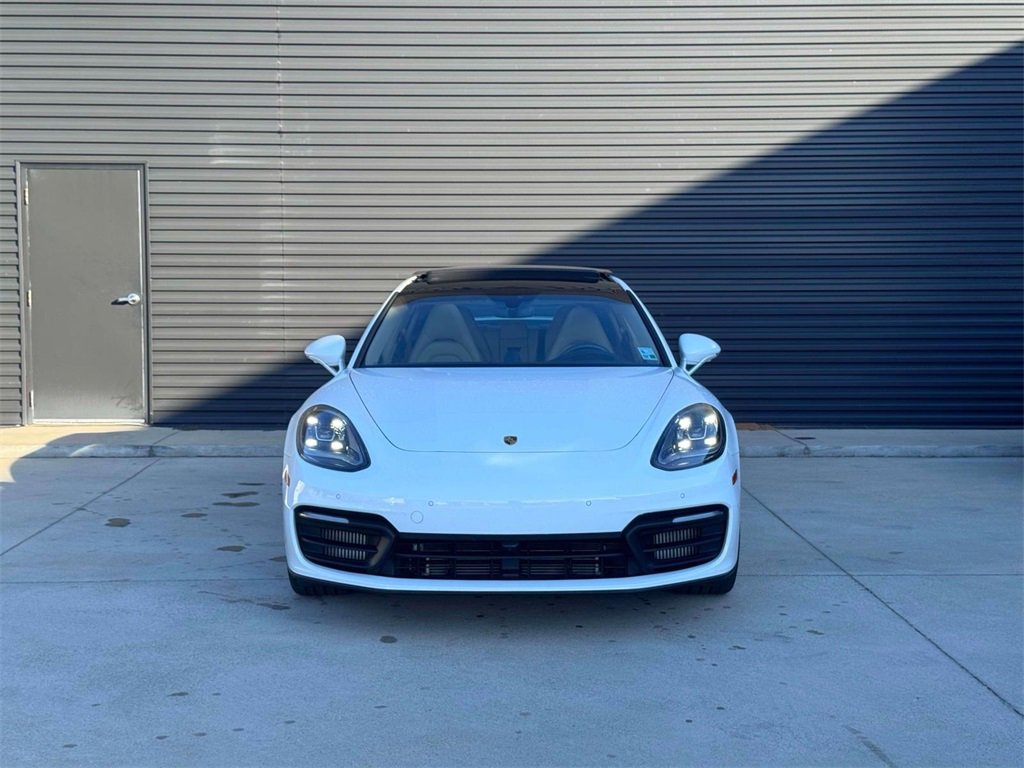 Used 2021 Porsche Panamera image 10