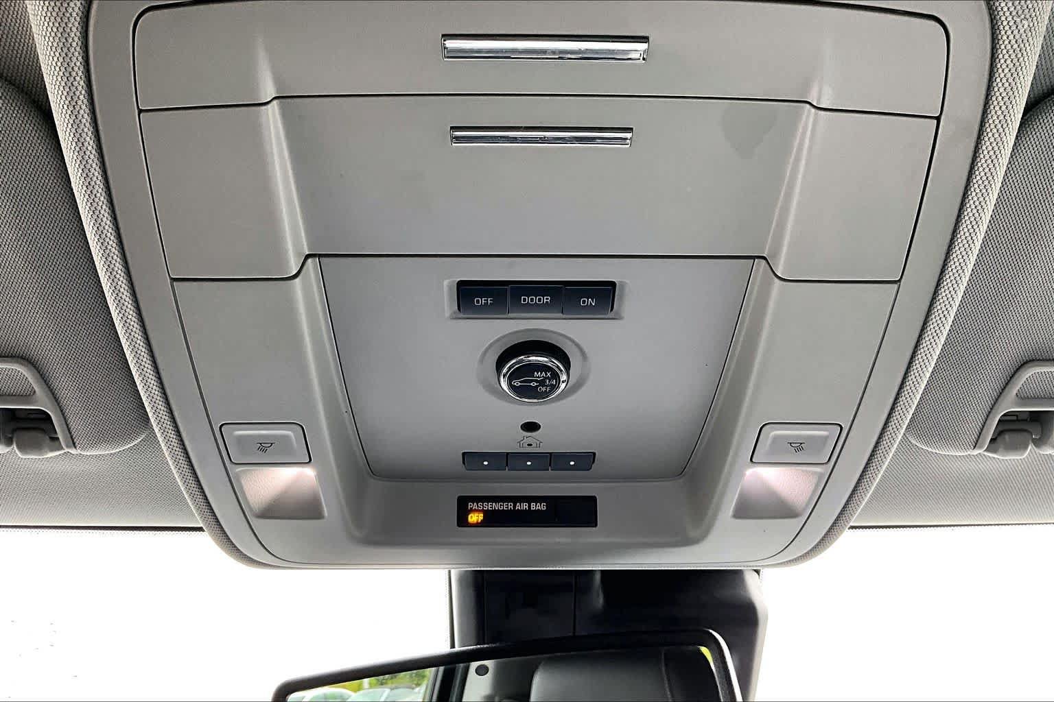 Used 2020 Chevrolet Tahoe Premier RWD image 37