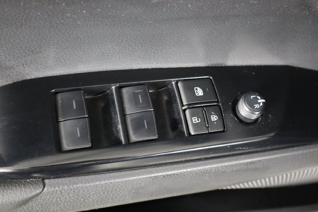 Used 2025 Toyota Camry LE FWD image 20