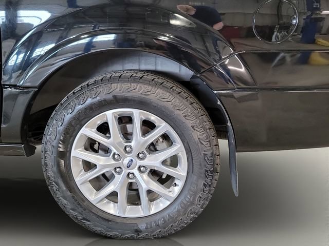 Used 2017 Ford Expedition EL Limited w/ Equipment Group 301A AWD/4WD image 44