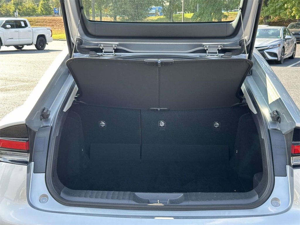 Used 2024 Toyota Prius LE image 14