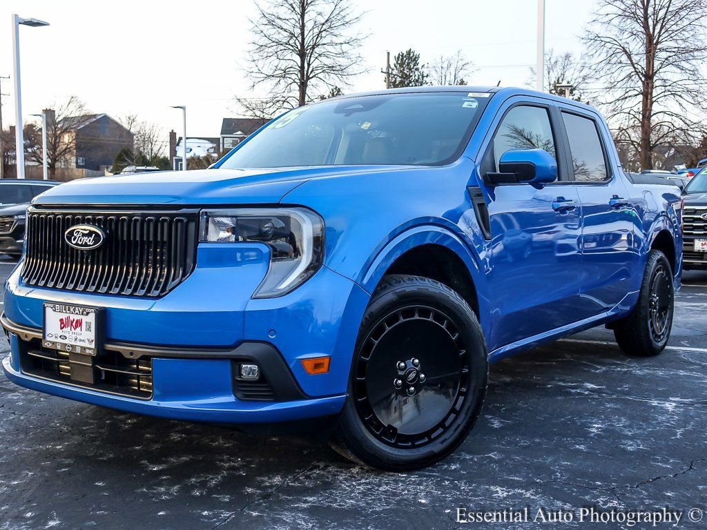 Used 2025 Ford Maverick Lobo video 2