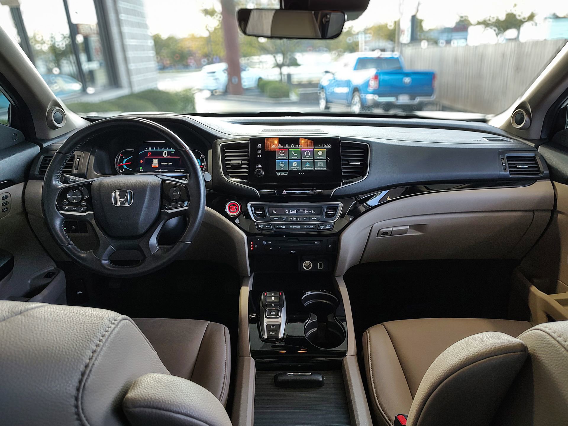 Used 2021 Honda Pilot Touring image 4