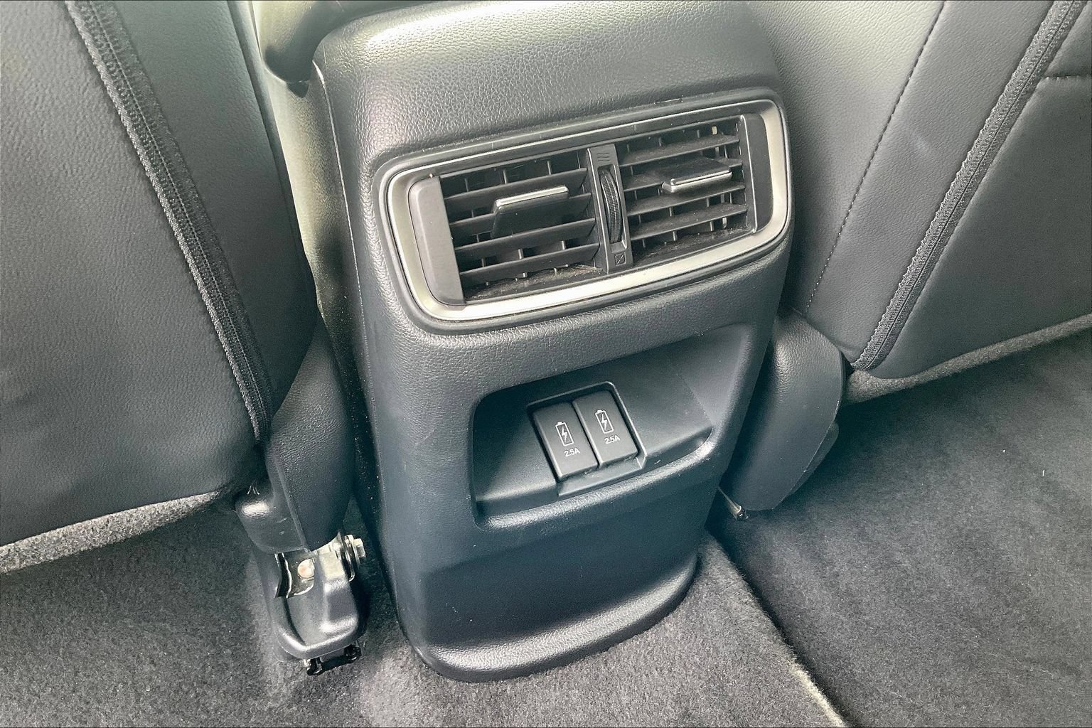 Used 2022 Honda CR-V Touring image 10