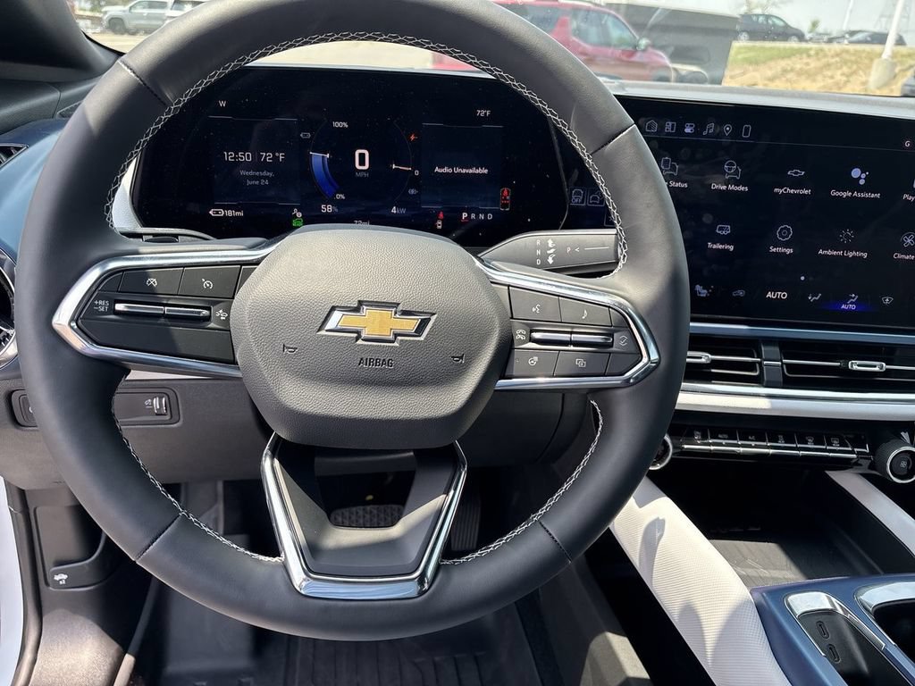 New 2026 Chevrolet Equinox EV LT AWD/4WD image 13