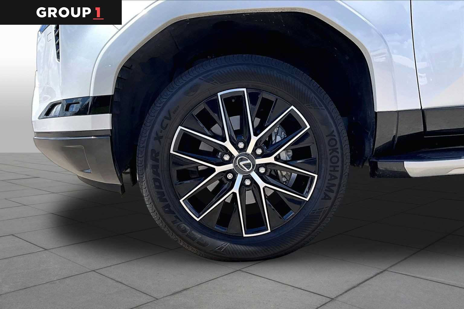 Certified 2024 Lexus GX 550 w/ Accessory Package (Z1) AWD/4WD image 9