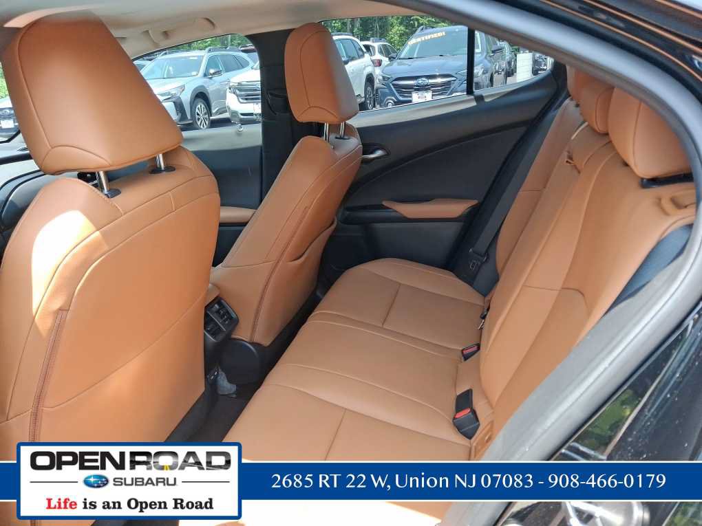 Used 2021 Lexus UX 250h w/ Premium Package AWD/4WD image 17