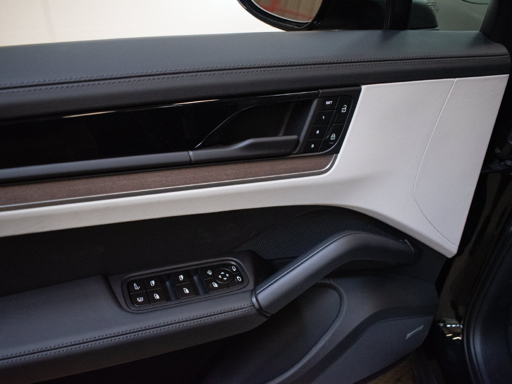 New 2026 Porsche Cayenne S AWD/4WD image 19