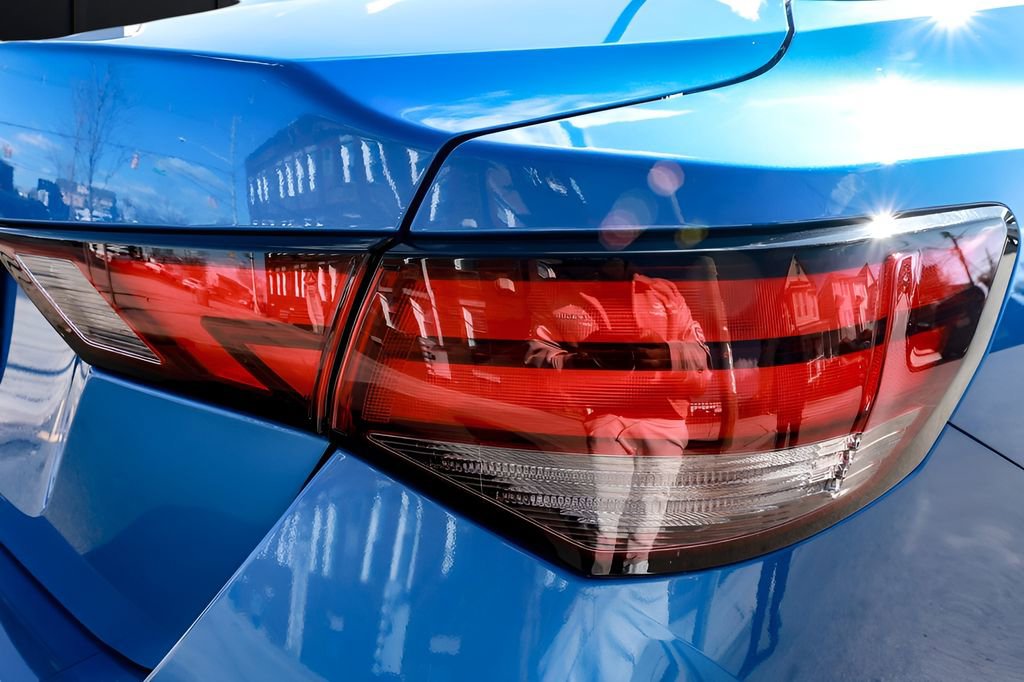 Used 2025 Nissan Sentra SV FWD image 21