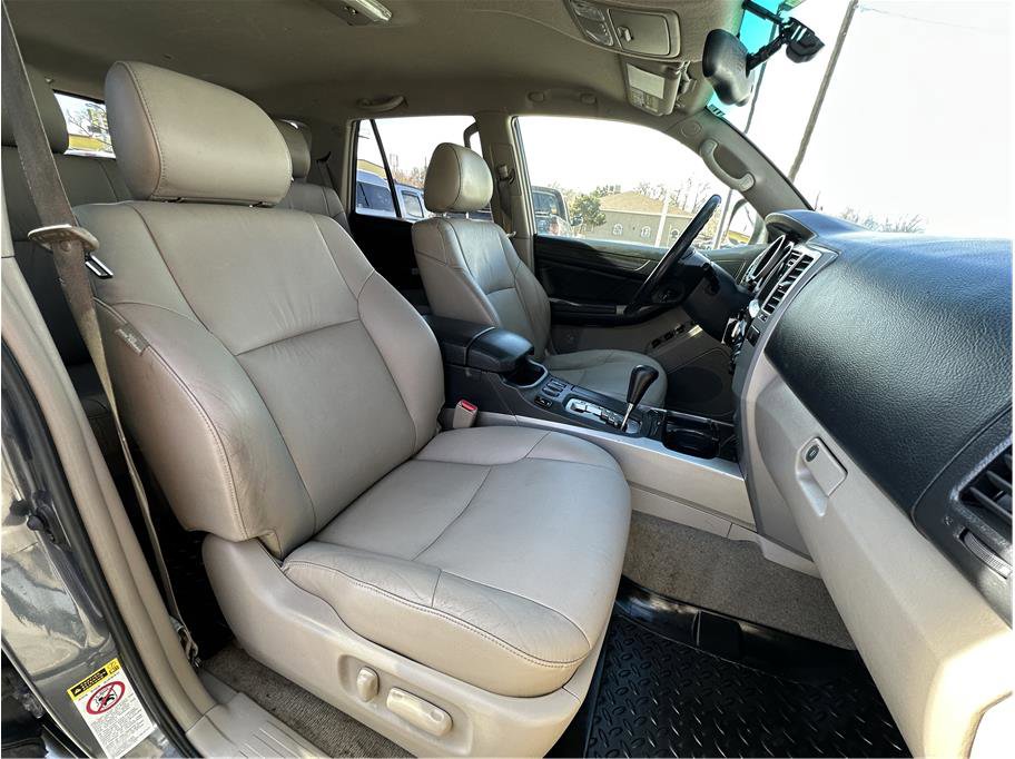 Used 2005 Toyota 4Runner Limited image 4