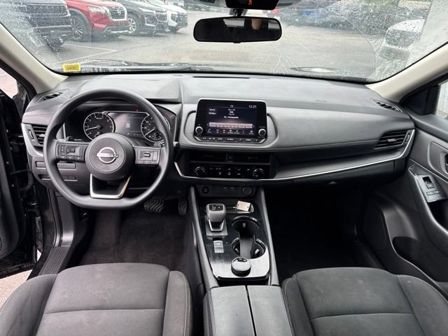 Used 2024 Nissan Rogue S AWD/4WD image 19
