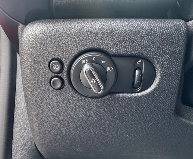 Used 2023 MINI Cooper S image 15