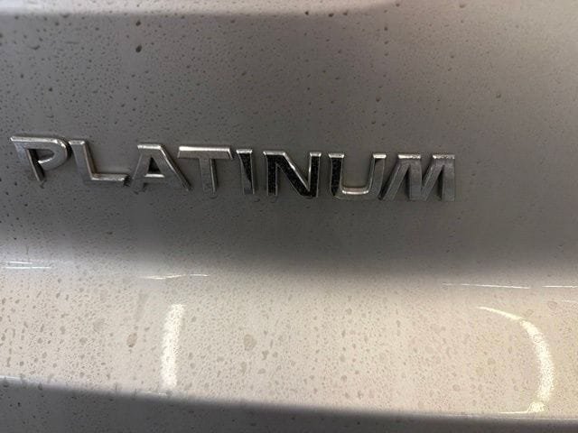Certified 2024 Nissan Pathfinder Platinum FWD image 10