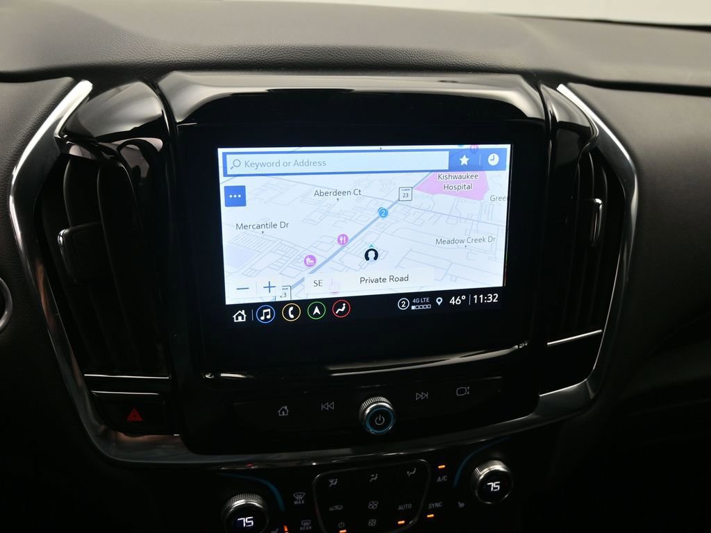 Used 2023 Chevrolet Traverse RS image 19