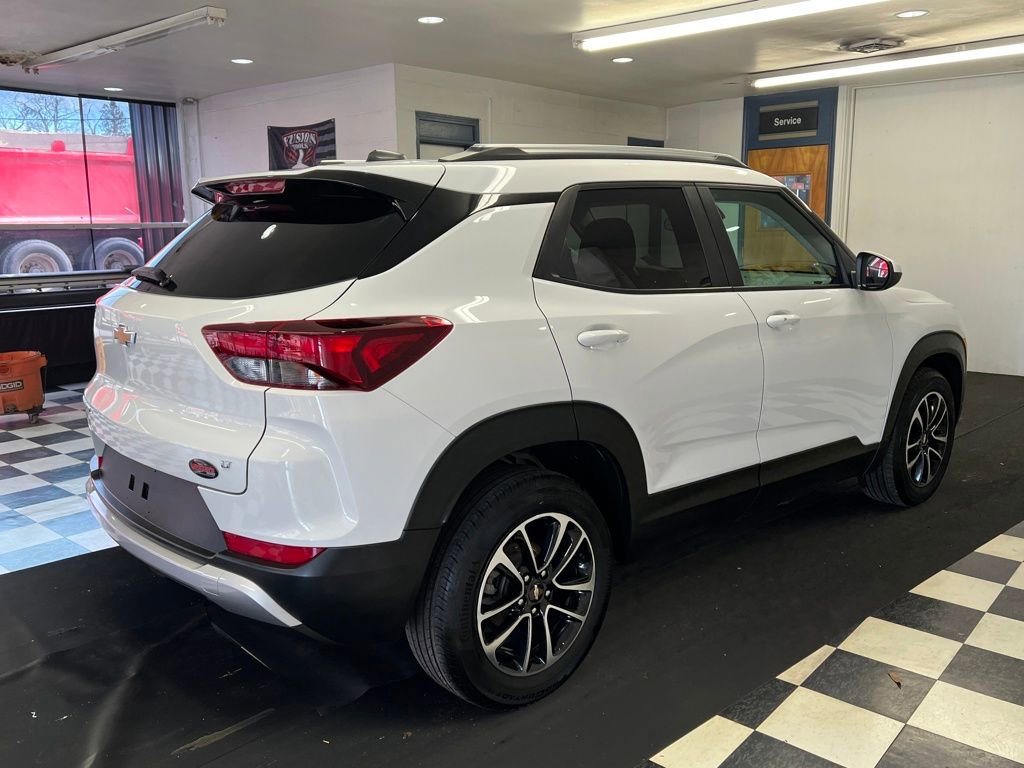 Used 2024 Chevrolet TrailBlazer LT image 16