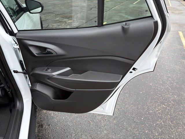 New 2026 Chevrolet Trax LT w/ Driver Confidence Package FWD image 25
