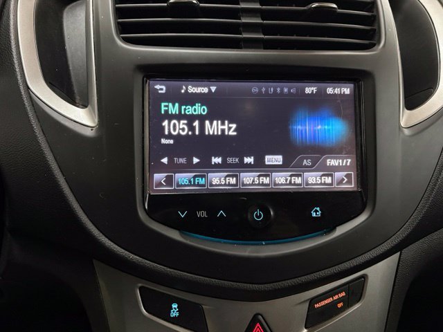 Used 2016 Chevrolet Trax LT w/ LT Sun and Sound Package AWD/4WD image 27