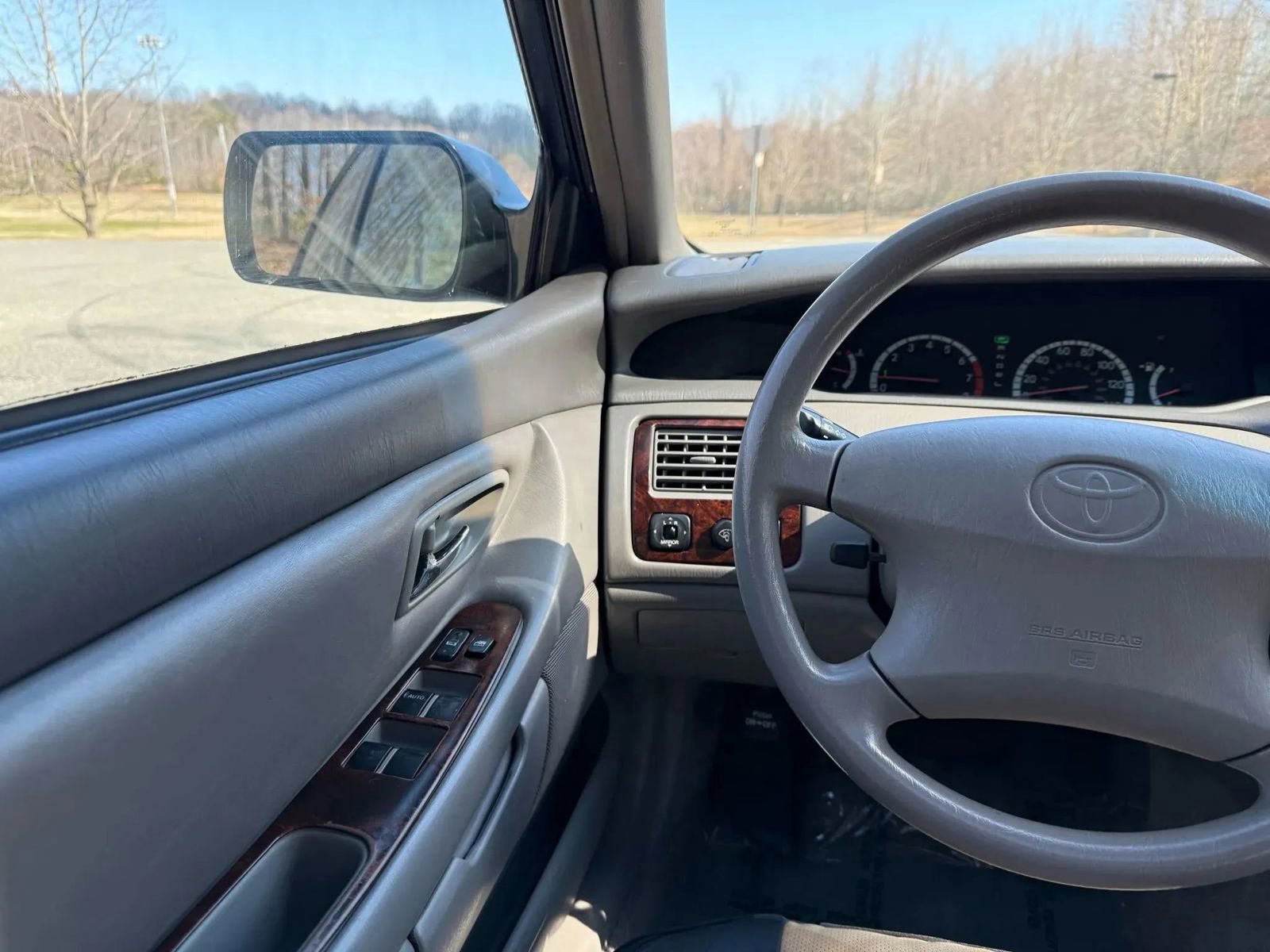 Used 2001 Toyota Avalon XL FWD image 29