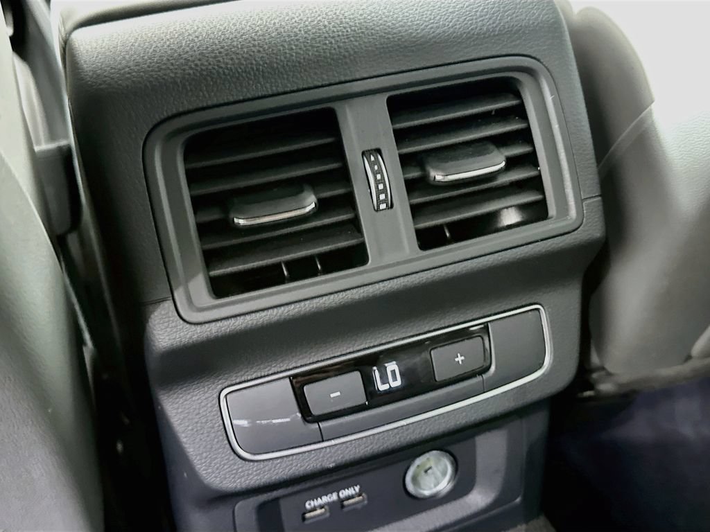 Used 2025 Audi SQ5 Premium Plus AWD/4WD image 27